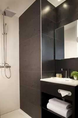 Salle de bains dans l'établissement Hôtel Caron le Marais