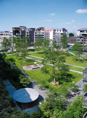 Vue générale sur Asnières-sur-Seine ou vue de la ville depuis l'appart'hôtel
