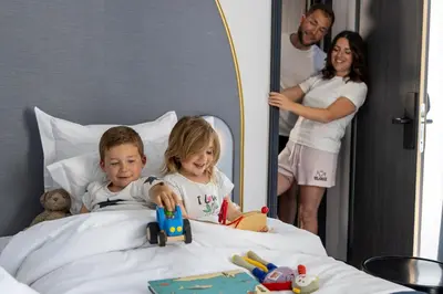 Enfants séjournant dans l'établissement Hôtel de France Gare de Lyon Bastille