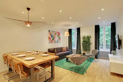 Coin salon dans l'établissement Pick A Flat's in Champs Elysees - Rue Percier
