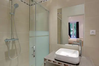 Salle de bains dans l'établissement Pick A Flat's in Champs Elysees - Rue Percier