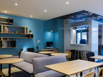 Coin salon dans l'établissement Ibis Styles Paris Place d'Italie - Butte Aux Cailles