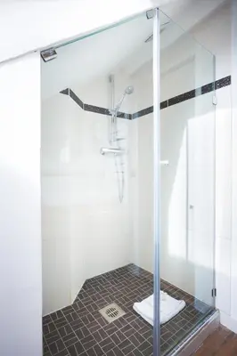 Salle de bains dans l'établissement Hôtel Bonne Nouvelle