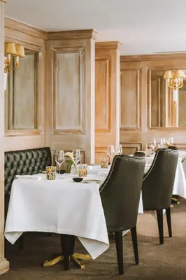 Restaurant ou autre lieu de restauration dans l'établissement Hotel Splendide Royal Paris - Relais & Châteaux
