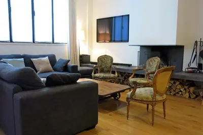 Coin salon dans l'établissement Loft Vinaigriers République