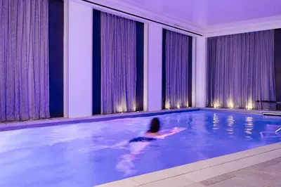 Piscine de l'établissement La Villa Haussmann ou située à proximité