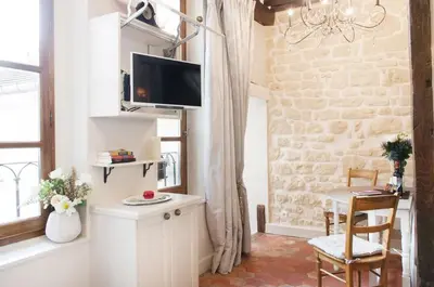 Cuisine ou kitchenette dans l'établissement Le Diamant En Isle