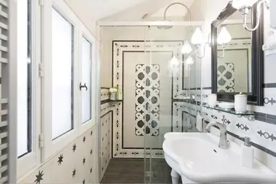 Salle de bains dans l'établissement Le Diamant En Isle