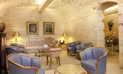 Coin salon dans l'établissement Hôtel des Ducs D'Anjou