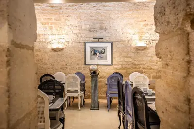 Coin salon dans l'établissement Hôtel des Ducs D'Anjou