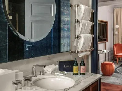 Salle de bains dans l'établissement M Social Hotel Paris