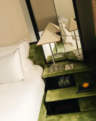 Coin salon dans l'établissement Hôtel Château d'Eau
