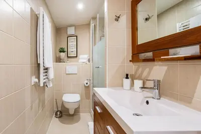 Salle de bains dans l'établissement Quartier Latin Apartments 3 Apartments to choose!