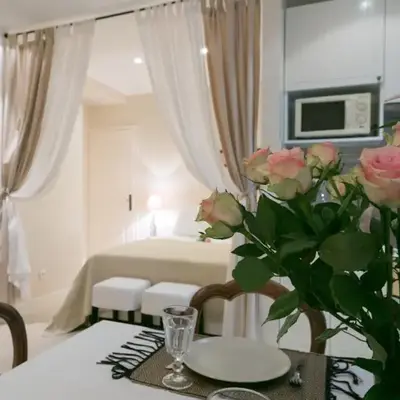 Quartier Latin Apartments 3 Apartments to choose!
