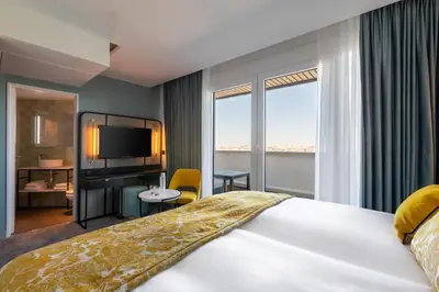 Un ou plusieurs lits dans un hébergement de l'établissement voco Paris Montparnasse by IHG