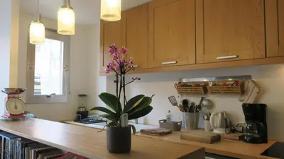 Cuisine ou kitchenette dans l'établissement Aligre