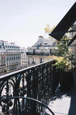 Balcon ou terrasse dans l'établissement Hôtel National Des Arts et Métiers