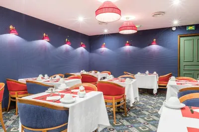 Restaurant ou autre lieu de restauration dans l'établissement Villa Panthéon