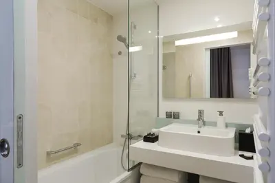 Salle de bains dans l'établissement Citadines Opéra Paris