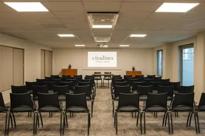 Espace de conférence ou salle de réunion dans l'établissement Citadines Place d'Italie Paris