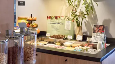 Nourriture dans l'hôtel ou à proximité