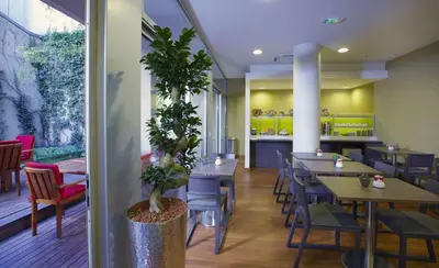 Coin salon dans l'établissement Citadines Montparnasse Paris