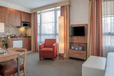 Télévision ou salle de divertissement dans l'établissement Citadines Saint-Germain-des-Prés Paris