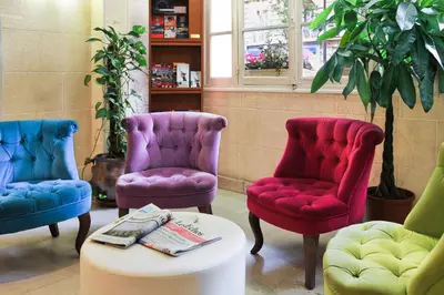 Coin salon dans l'établissement Hotel Eden Montmartre