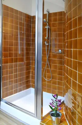 Salle de bains dans l'établissement Hotel Eden Montmartre