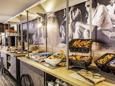 Nourriture dans l'hôtel ou à proximité