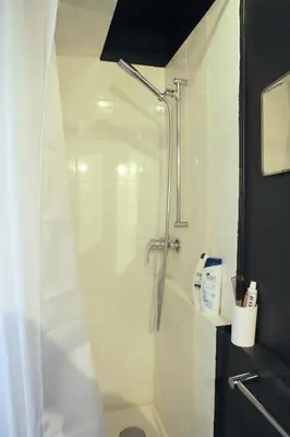 Salle de bains dans l'établissement Studio Romantique et Boheme