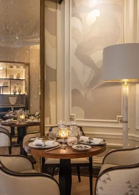 Coin salon dans l'établissement Hôtel Elysia by Inwood Hotels