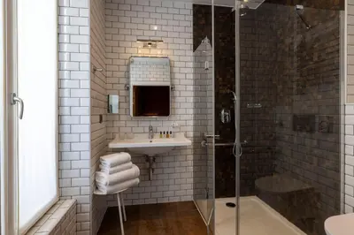 Salle de bains dans l'établissement Hotel Whistler - Gare du Nord