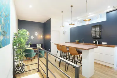Cuisine ou kitchenette dans l'établissement Rent a Room - Charon 3