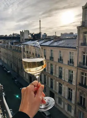 Boissons dans l'établissement Hotel Marignan Champs-Elysées