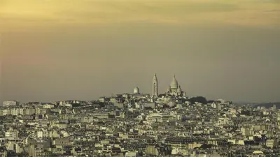 Vue générale sur Paris ou vue de la ville depuis l'hôtel