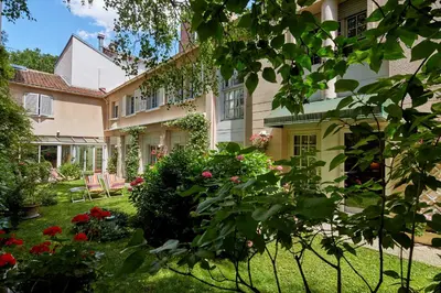 Jardin de l'établissement Le Vert Galant - Auberge Etchegorry