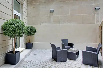 Coin salon dans l'établissement Milestay Opera Lafayette - Serviced Apartment