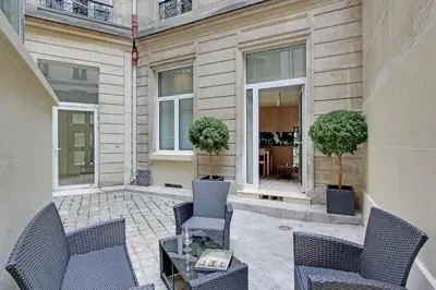 Coin salon dans l'établissement Milestay Opera Lafayette - Serviced Apartment