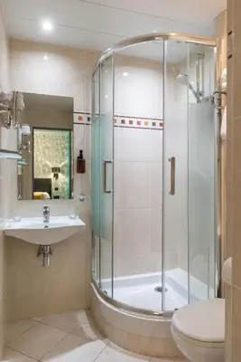 Salle de bains dans l'établissement Hotel Elysée Etoile