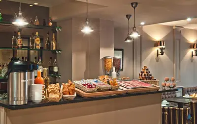 Nourriture dans l'hôtel ou à proximité