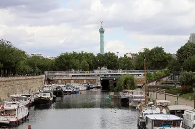 Vue sur la rivière ou le fleuve situé(e) à proximité de l'hôtel