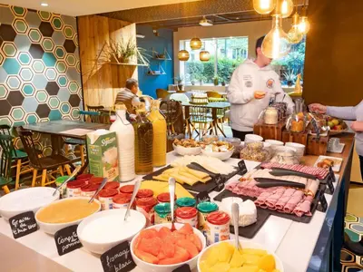 Nourriture dans l'hôtel ou à proximité