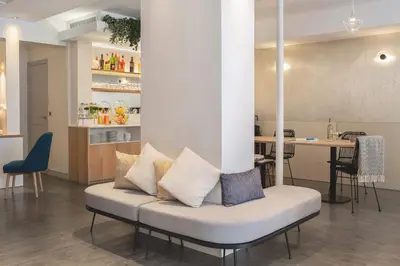 Coin salon dans l'établissement Hotel Opéra Marigny