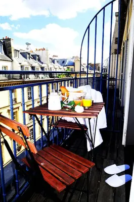 Balcon ou terrasse dans l'établissement Hotel Opéra Marigny