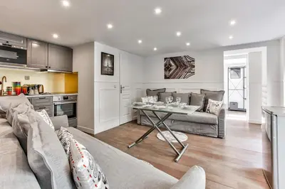 Cuisine ou kitchenette dans l'établissement 40-Flat Paris Eiffel