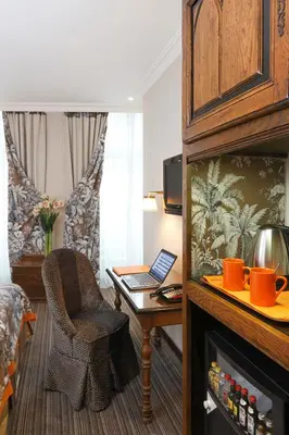 Cuisine ou kitchenette dans l'établissement Au Manoir Saint Germain
