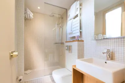 Salle de bains dans l'établissement Hôtel Cordelia Opéra-Madeleine