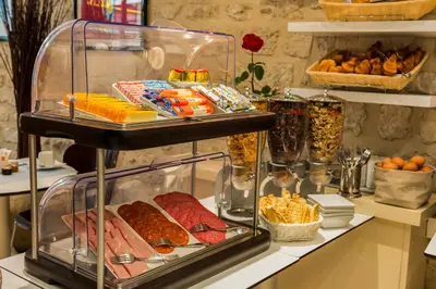 Nourriture dans l'hôtel ou à proximité