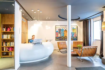 Coin salon dans l'établissement Le 20 Prieuré Hôtel